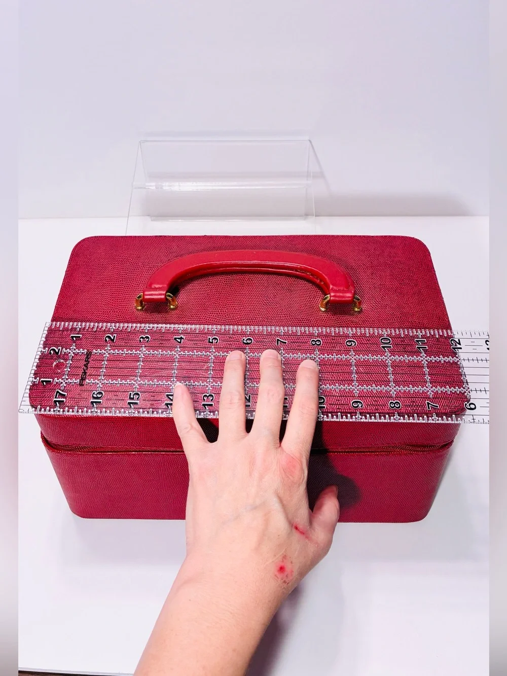 Y2K VTG Estée Lauder Red Lizard Embossed Train Case Vanity Cosmetic Bag 12x7x6.5